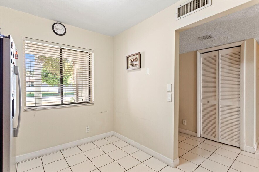 Building Photo - 16211 Saddle Club Rd
