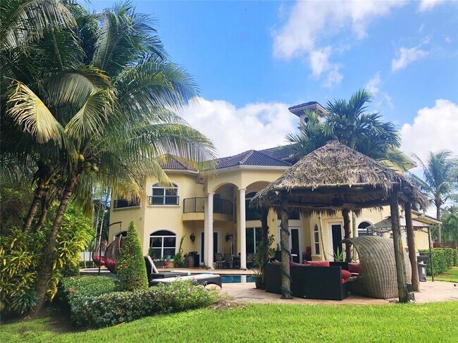 Building Photo - 6301 SW 58th Ct
