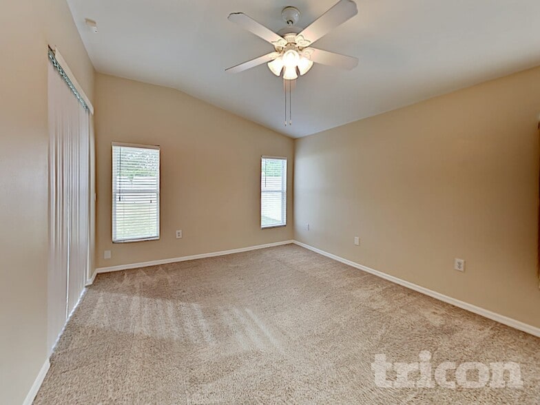 Building Photo - 1926 Sean Wood Cir