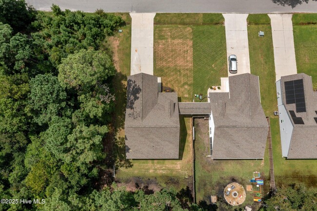 Building Photo - 1303 Dan Owen Dr
