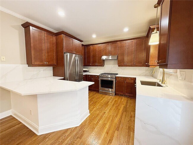 Building Photo - 3641 Ridge Towne Dr
