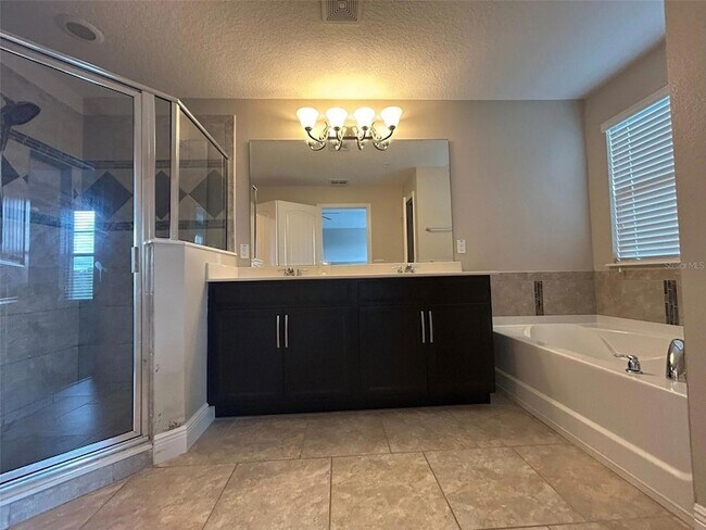 Building Photo - 10782 Sunset Ridge Ln