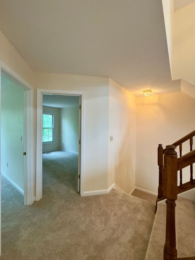 Building Photo - Charming 4 Bedroom/3.5 Bathroom Townhome in Cedarwood Estates, Pikesville, MD!