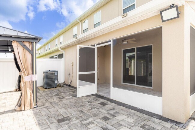 Building Photo - 2942 Fieldwood Cir