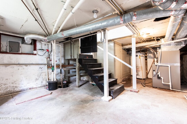 Building Photo - 1671 Trigg St