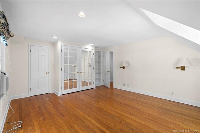 Building Photo - 87 Sylvan Rd