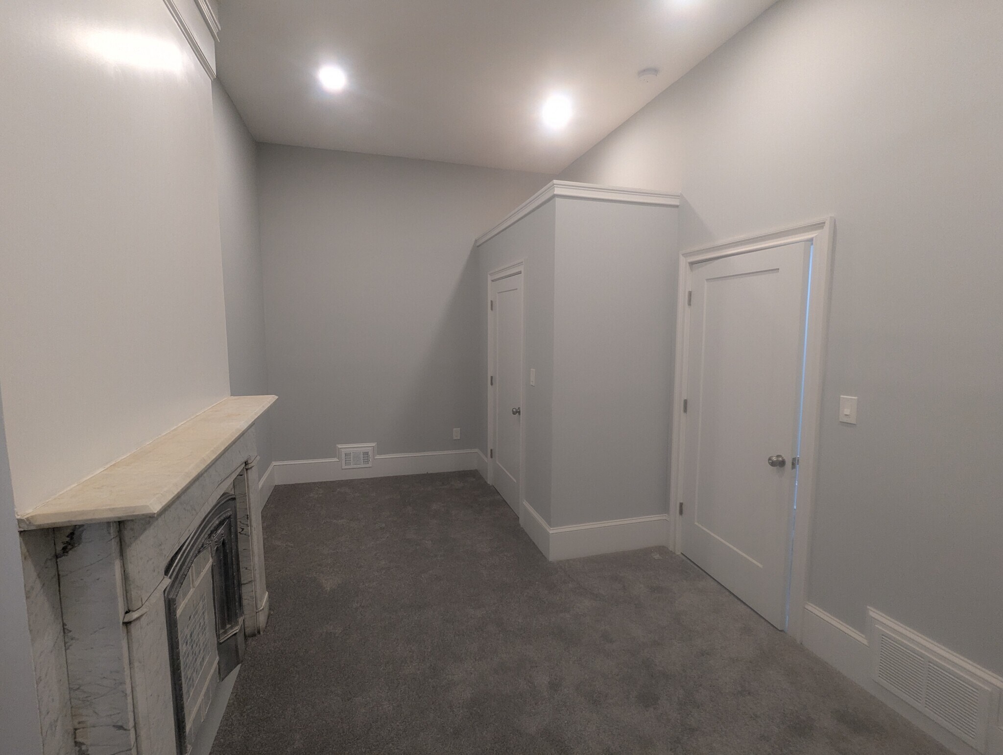 Building Photo - 35 Clinton Ave