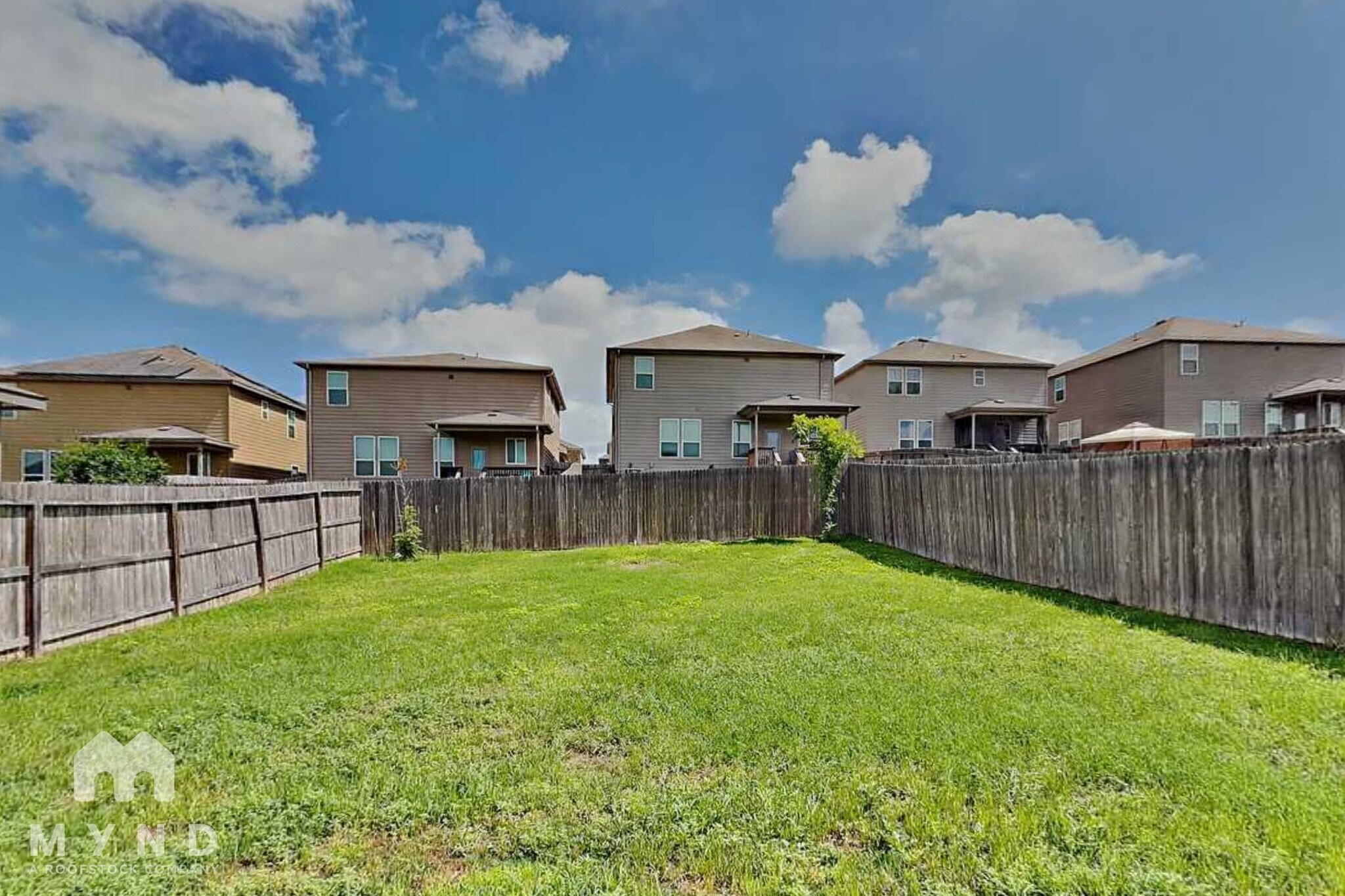 Building Photo - 10327 Dunlap