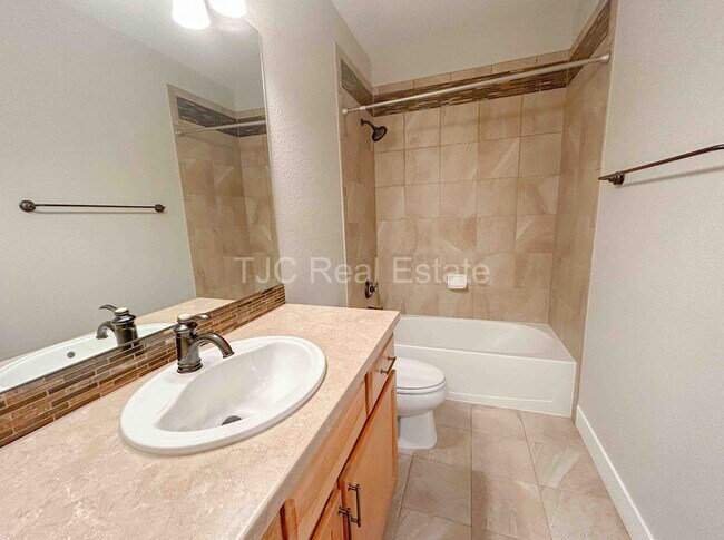 Building Photo - Finished Basement