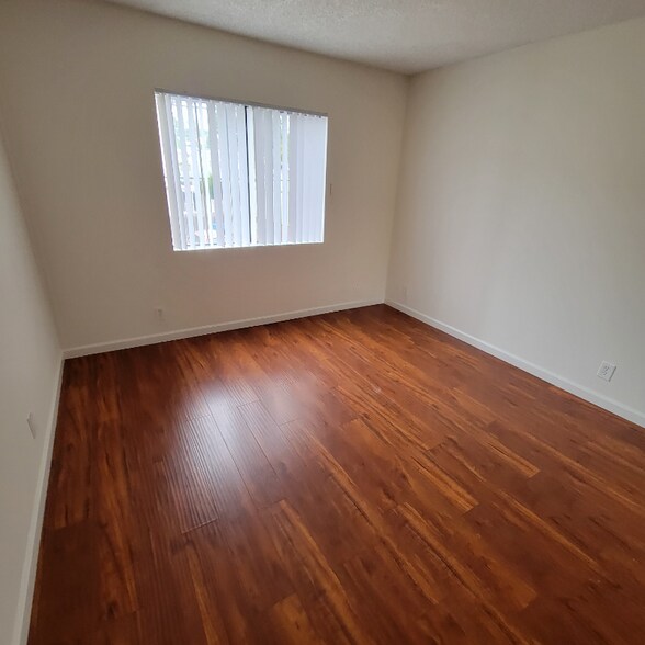 Building Photo - 5011 Monte Vista St