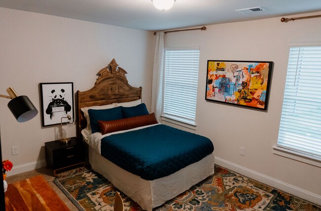 Building Photo - FURNISHED SKYE SINGLE FAMILY HOME
