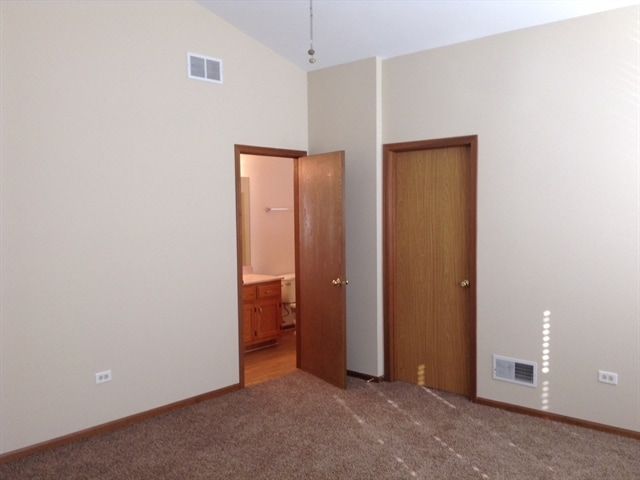 Building Photo - 3826 Hennepin Ct