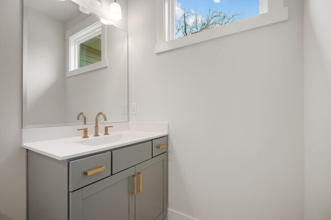 Building Photo - Newly Built 4-bedroom, 4-bathroom Home in Durham, NC