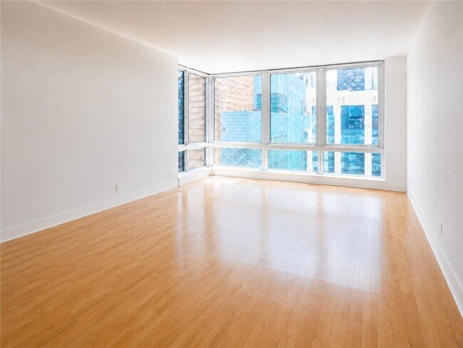 Building Photo - 120 Riverside Blvd