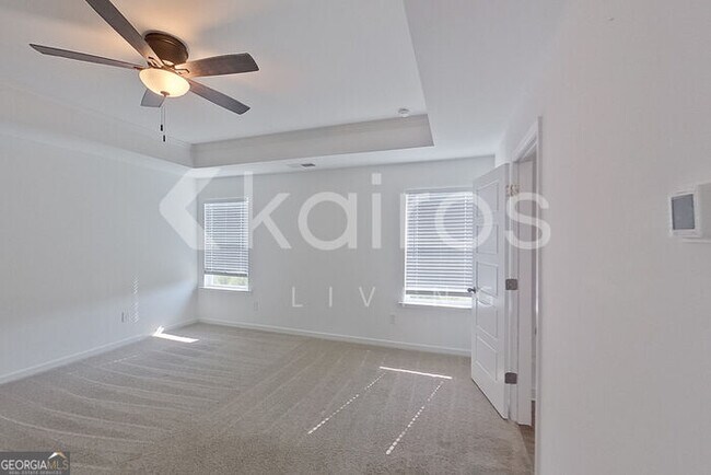 Building Photo - 306 Silver Maple Ln