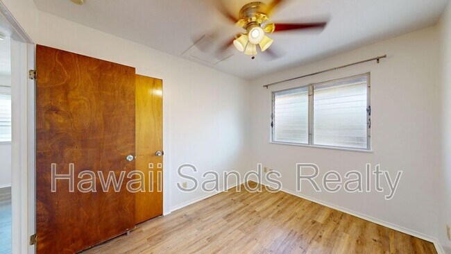 Building Photo - 3331 Hayden St