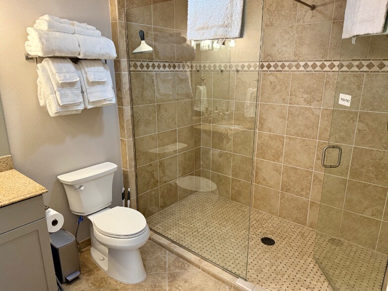 Building Photo - 50300 US-93