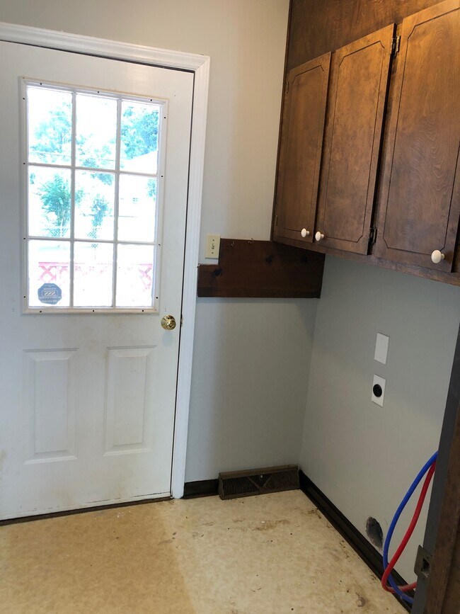 Building Photo - 826 Hillcroft Pl