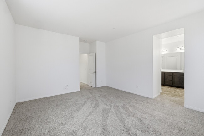 Building Photo - 26844 Albion Way