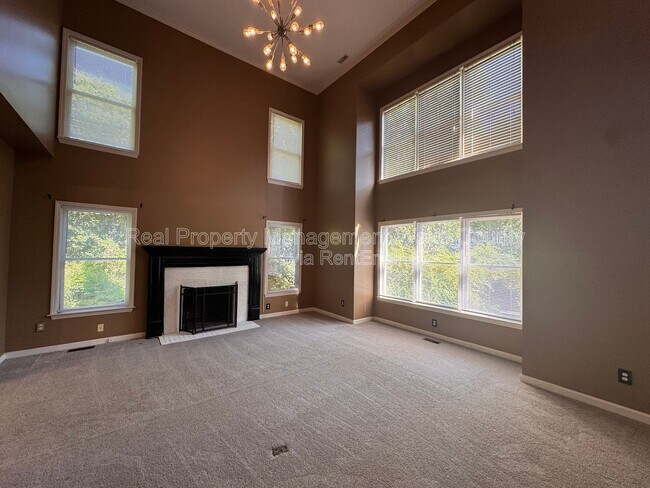 Building Photo - 102 Powder Mill Ct