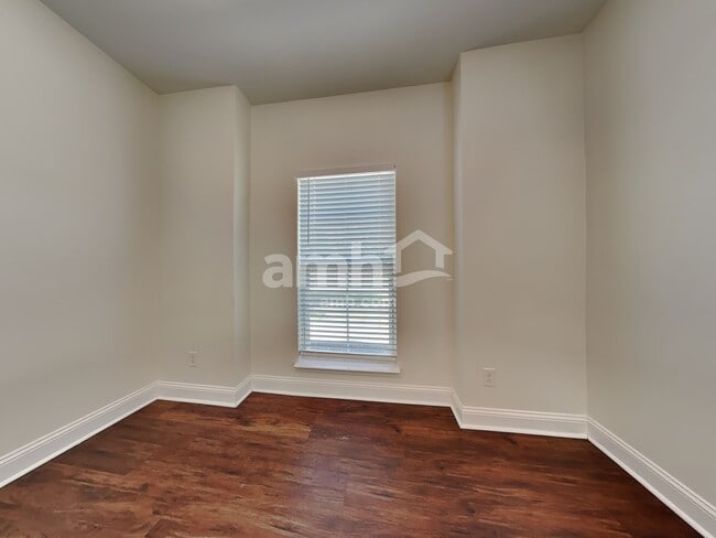 Building Photo - 100 Tupelo Trail