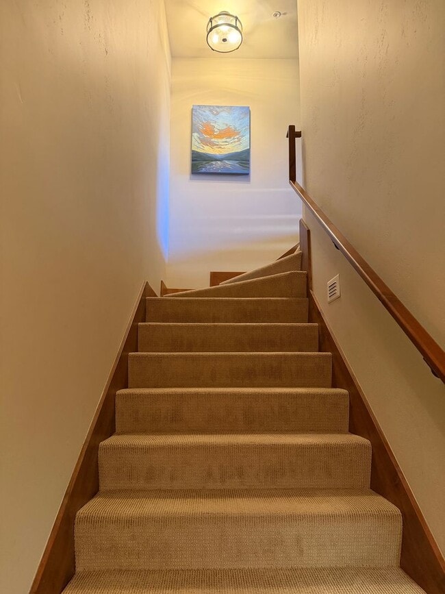 Building Photo - Fabulous Furnished Monterra 2 bd Condo