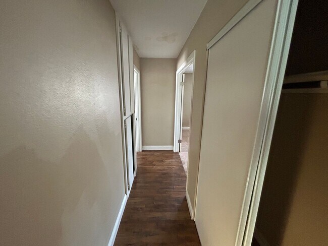 Building Photo - LOVELY 3-BEDROOM, 2BATH HOME!!!