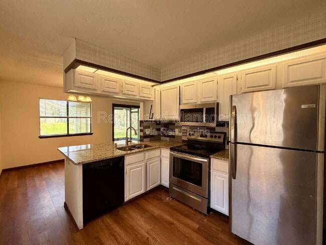 Building Photo - 4655 Trevi Dr