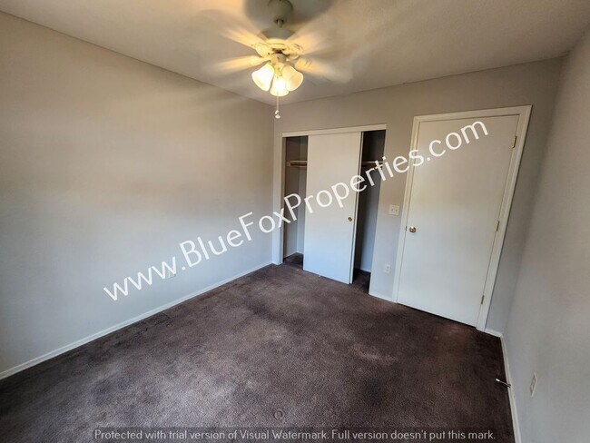Building Photo - 2427 E Camino Malcote