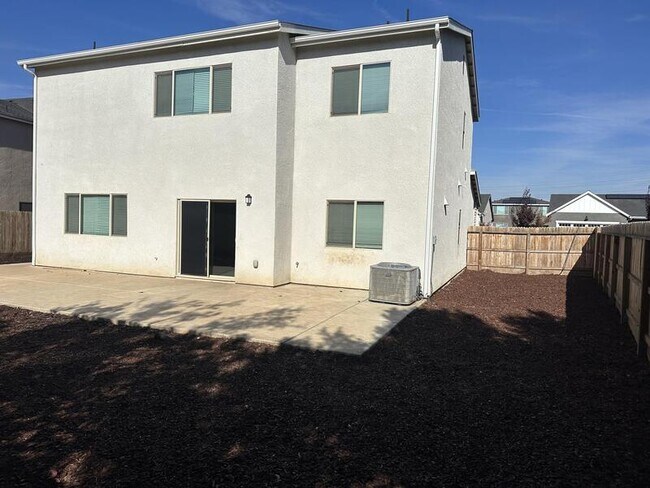 Building Photo - 2406 Gabriel Dr