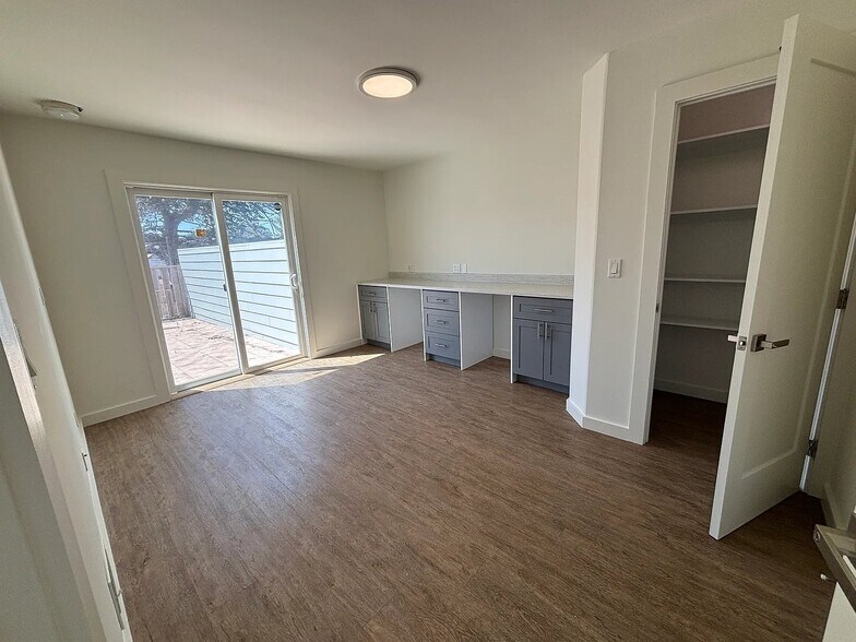 Building Photo - 265 Lobos St