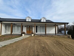 Building Photo - 1225 Old Hog Mountain Rd