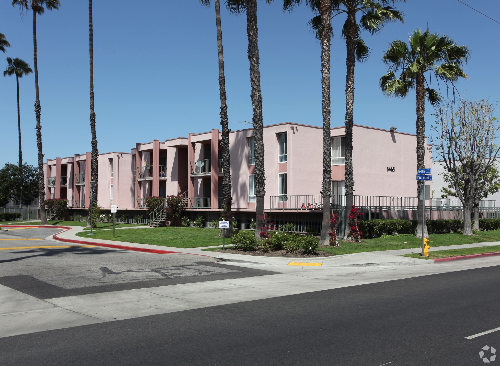 Northpointe 5441 Paramount Blvd Long Beach CA 90805 Apartment Finder