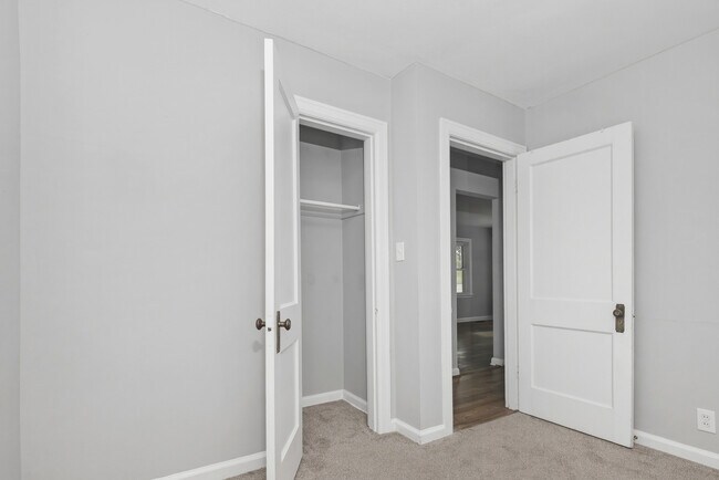 Building Photo - 1533 Cardington Rd