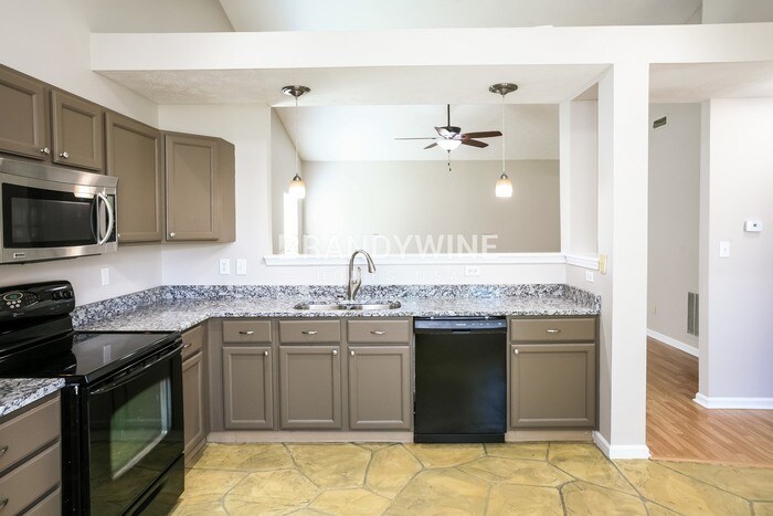 Building Photo - 3236 Weller Dr