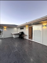 Building Photo - 551 11th Ave