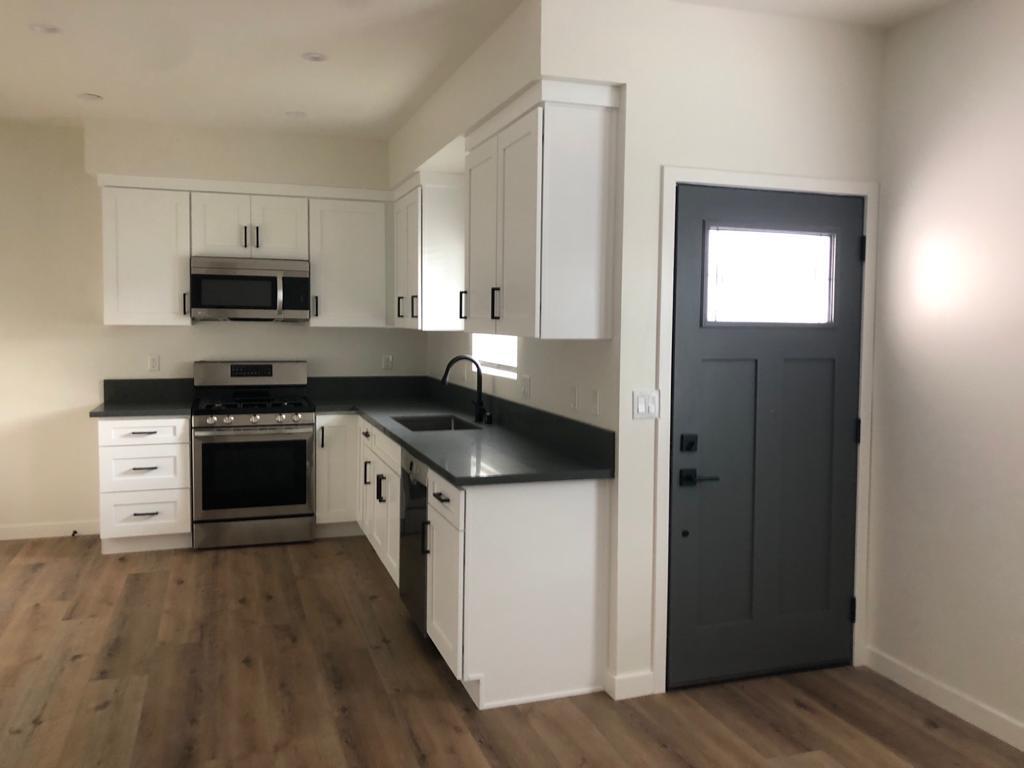 Building Photo - 6540 Gaviota Ave