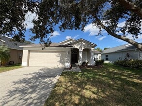 Building Photo - 12412 Cedarfield Dr