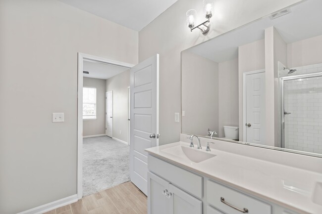 Building Photo - 2BR/2.5BA Townhouse For Rent in Houston Acres with first month 1/2 off!