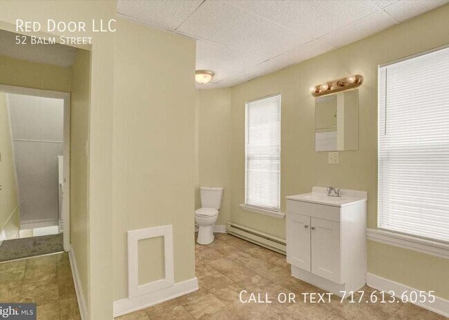 Building Photo - 52 Balm St