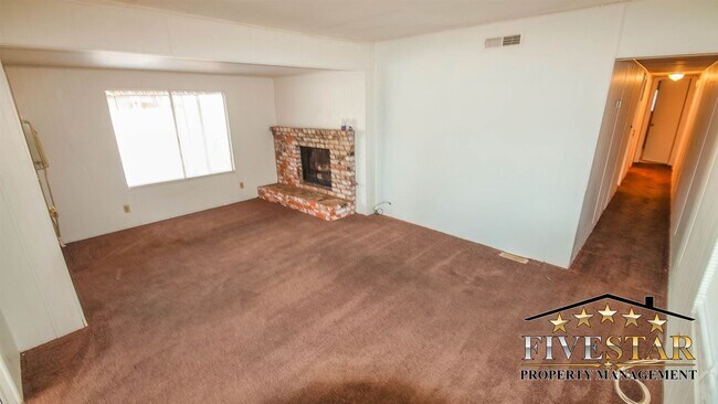 Building Photo - 3 br, 2 bath House - 6220 TIGERFLOWER DR.