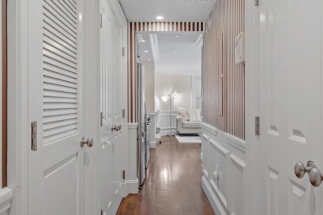 Building Photo - 48 Commonwealth Terrace