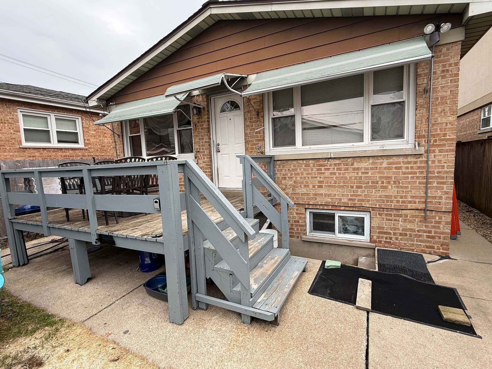 Building Photo - 3136 N Olcott Ave