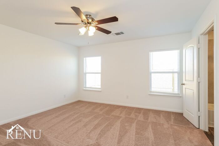 Building Photo - 137 Scarborough Bnd