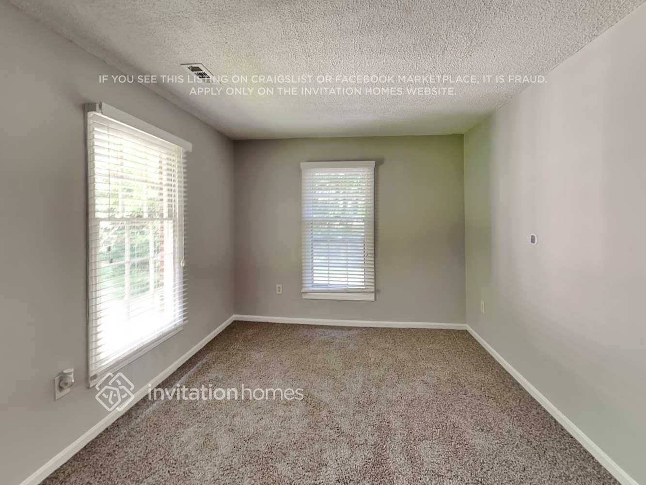 Building Photo - 5601 Flagstop Ct