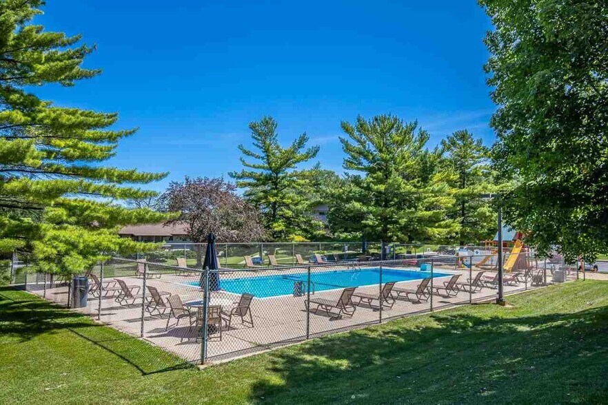 Building Photo - 5331 Brody Dr