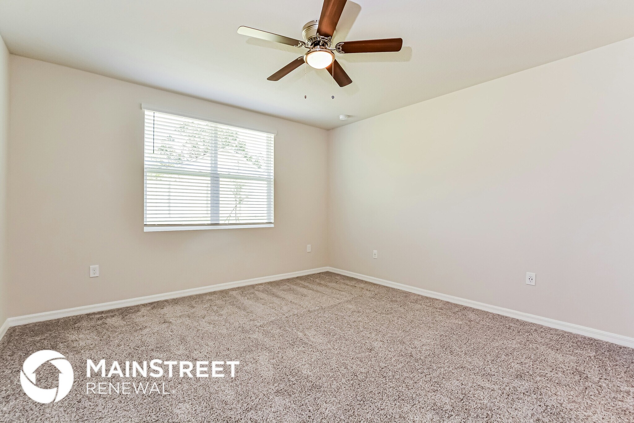 Building Photo - 1090 Oak Vly Dr