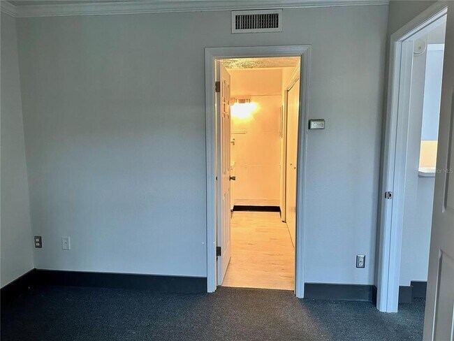 Building Photo - 435 Wymore Rd