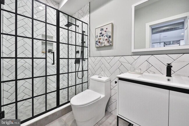 Building Photo - 1612 Cambridge St