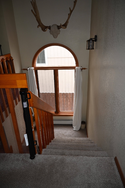 Building Photo - 18920 Eaglewood Loop